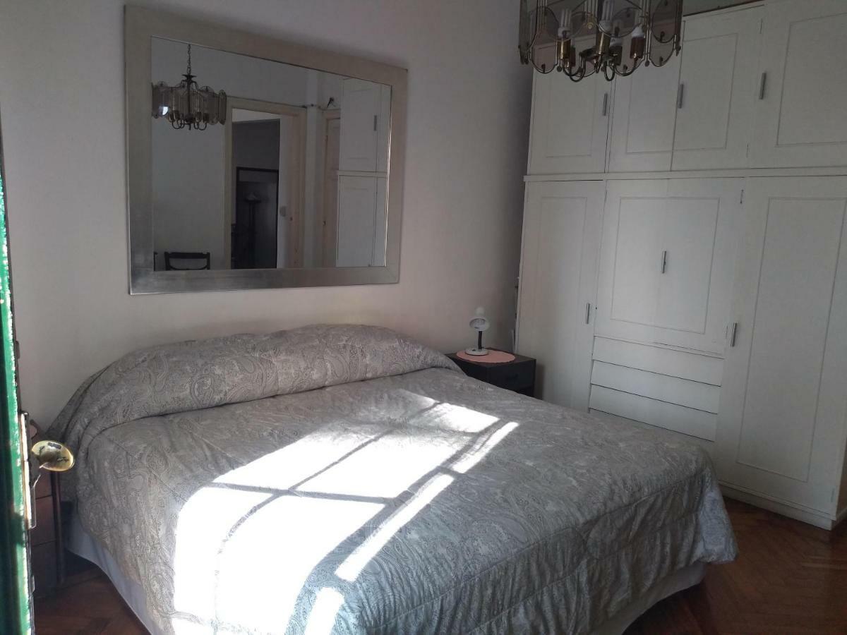 Corrientes Y Uruguay Appartement Buenos Aires Buitenkant foto